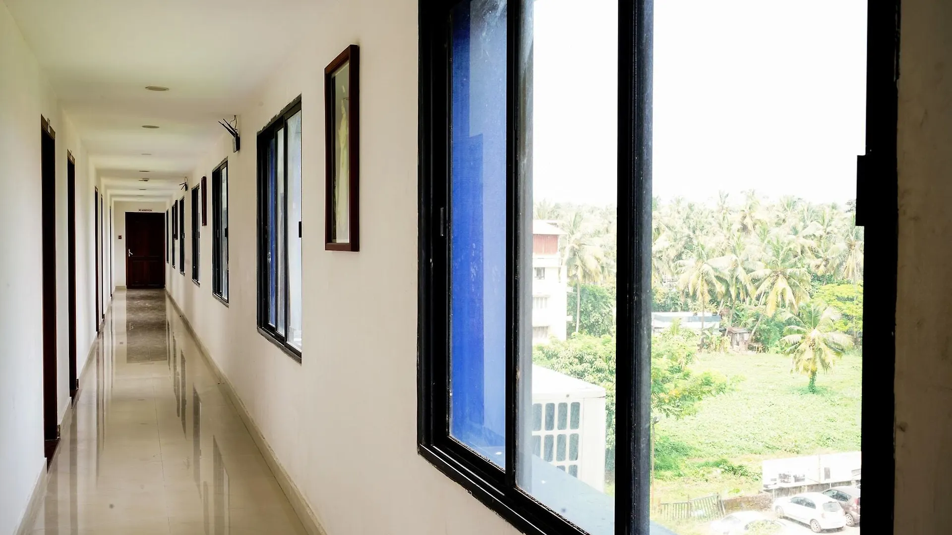 Oyo 9932 Hotel Half Moon Residency Kozsíkóde India